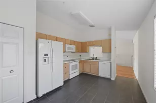 6029 Lake Pointe Dr, Orlando, FL 32822 - Photo 10