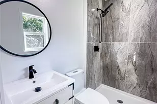 2226 Fiesta Ct, Orlando, FL 32811 - Photo 6