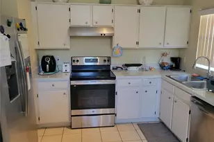 1030 Henson Ct, Oviedo, FL 32765 - Photo 6