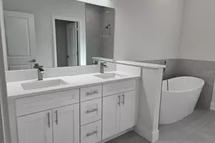 18374 Elgin Ave, Port Charlotte, FL 33948 - Photo 10