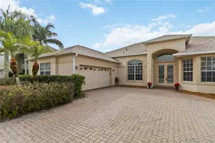 9138 Shadowbrook Trail, Orlando, FL 32825 - Photo 2