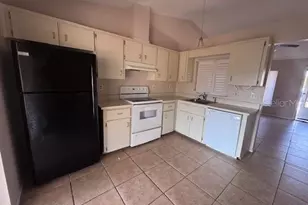 2708 Coral Reef Dr, Orlando, FL 32826 - Photo 6