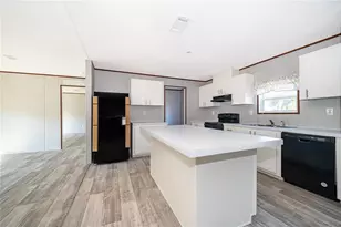 31811 Pine Dr, Deland, FL 32720 - Photo 4