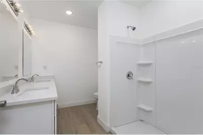 504 E Howry Avenue, Deland, FL 32724 - Photo 16