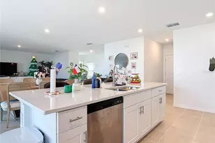 1146 Calico Pointe Cir, Groveland, FL 34736 - Photo 16