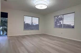 1028 Lake Weldona Dr, Orlando, FL 32806 - Photo 2