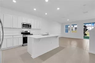 2827 Maloof Dr, Davenport, FL 33837 - Photo 2