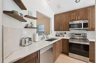 7040 Somerton Blvd, Orlando, FL 32819 - Photo 4