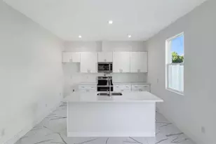 27 W 8th St, Apopka, FL 32703 - Photo 8