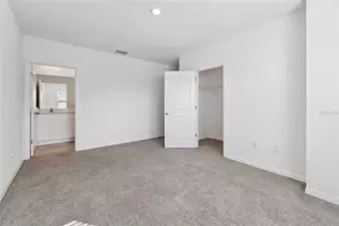 6356 Sophie Oaks Ct, Tampa, FL 33610 - Photo 6