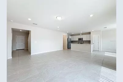 17152 Cagan Crossings Boulevard, Clermont, FL 34714 - Photo 4