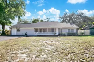 10116 Union Park Dr, Orlando, FL 32817 - Photo 2