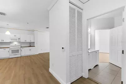 3561 Conroy Road #216, Orlando, FL 32839 - Photo 4