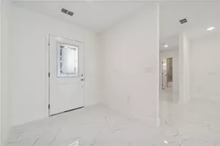 4033 Buttonbush Cir, Lakeland, FL 33811 - Photo 4