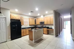 9143 Lake Avon Dr, Orlando, FL 32829 - Photo 4