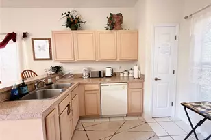 329 Windsor Pl, Davenport, FL 33896 - Photo 18