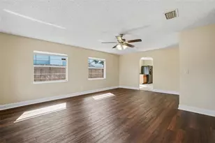 2305 26th Ave W, Bradenton, FL 34205 - Photo 12