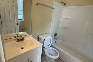 2305 26th Ave W, Bradenton, FL 34205 - Photo 16