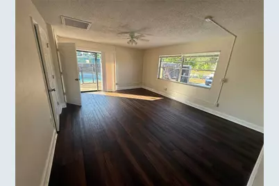 2305 26th Avenue W, Bradenton, FL 34205 - Photo 6