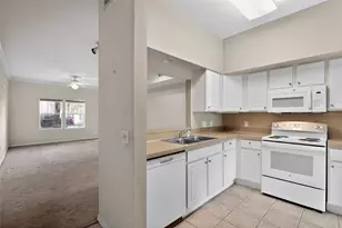 9177 SW 52nd Rd, Gainesville, FL 32608 - Photo 14