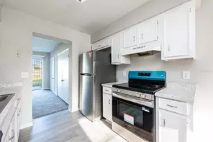 6941 Edgefield Ln, Orlando, FL 32822 - Photo 6