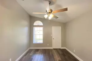 2439 Harbor Town Dr, Kissimmee, FL 34744 - Photo 8