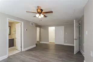 1960 Cecil St, Largo, FL 33774 - Photo 8