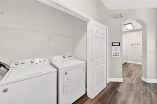 8105 Coconut Palm Way, Kissimmee, FL 34747 - Photo 2