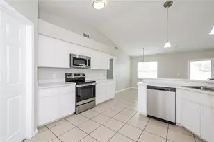 102 Ashley Loop, Davenport, FL 33837 - Photo 6