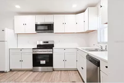 2244 Menomonee Court, Orlando, FL 32818 - Photo 10