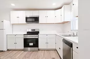 2244 Menomonee Ct, Orlando, FL 32818 - Photo 10