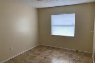 2556 Chestnut Woods Dr, Lakeland, FL 33815 - Photo 8