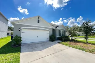536 Emily Gln St, Deland, FL 32724 - Photo 2