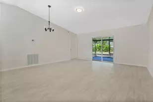 617 N 4th Ave, Deltona, FL 32725 - Photo 6