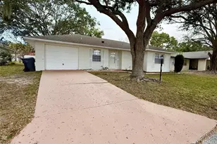 34 Cedar Dr, Davenport, FL 33837 - Photo 2