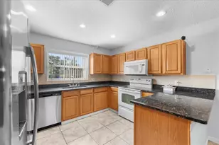 508 Glade Ct, Kissimmee, FL 34758 - Photo 10