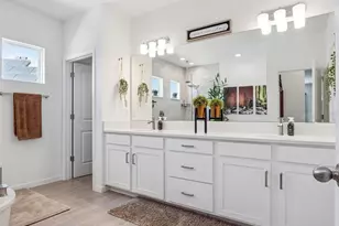 591 Via Bella Ct, Howey in the Hills, FL 34737 - Photo 14