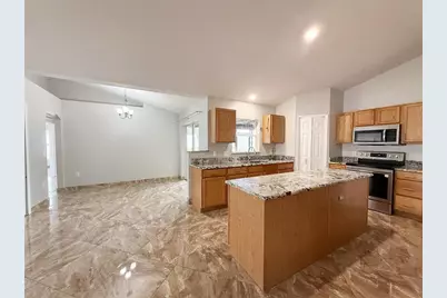 774 Lobelia Dr, Davenport, FL 33837 - Photo 10