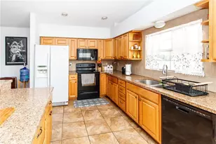 525 4th Ave SW, Largo, FL 33770 - Photo 8