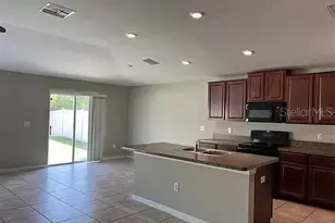 1606 Redmond Brook Ln, Ruskin, FL 33570 - Photo 10