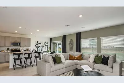 725 Hazelwood Court, Haines City, FL 33844 - Photo 6