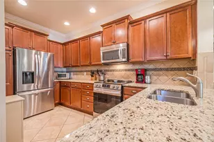 12010 Lorenza Ln, Orlando, FL 32827 - Photo 12