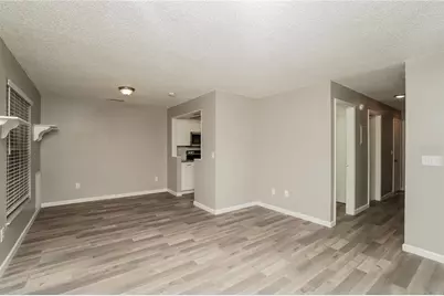 14206 Village Terrace Drive, Tampa, FL 33624 - Photo 2