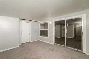 14206 Village Terrace Dr, Tampa, FL 33624 - Photo 12