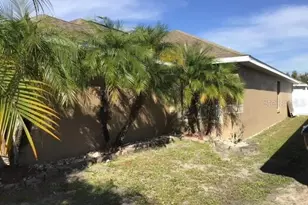 2423 Ruddenstone Way, Kissimmee, FL 34744 - Photo 6