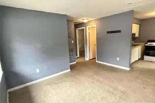 402 Terry St, Wildwood, FL 34785 - Photo 2