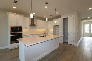 2711 Ravencliffe Ter, Oviedo, FL 32765 - Photo 2
