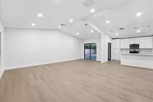 10619 Abingdon Chase, Orlando, FL 32817 - Photo 2