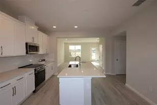 1363 Mount Royal Dr, Saint Cloud, FL 34771 - Photo 6