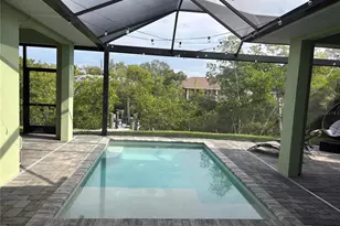 805 30th Ct E, Bradenton, FL 34208 - Photo 2